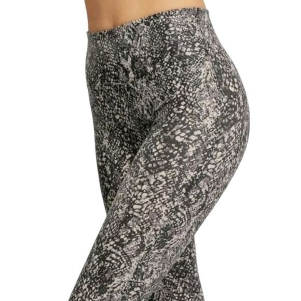 Spanx Women's‎ Faux Leather Snake Shine Leggings Grey Snake Small